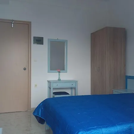 κλίμα Πανσιόν Παλαιοχώρα